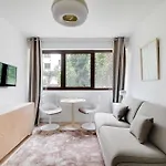 Studio 2P Cosy & Equipped Quiet Location Paris
